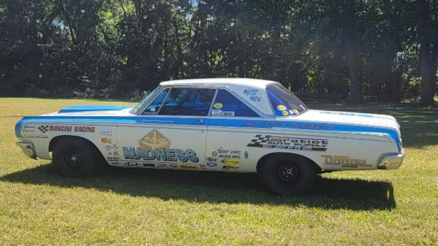 1964 Dodge 330 & 440 & 880 - Image 2 of 12