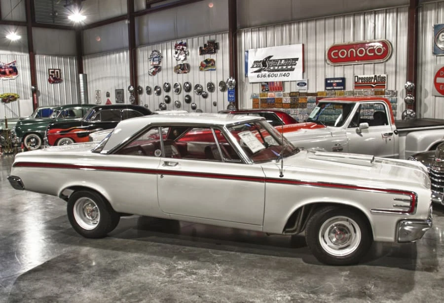 1964 Dodge 330 & 440 & 880 - Image 2 of 8
