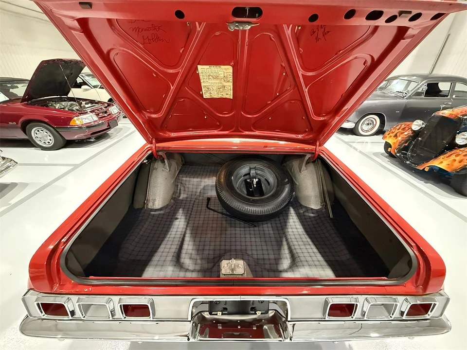 1964 Dodge 330 & 440 & 880 - Image 27 of 31