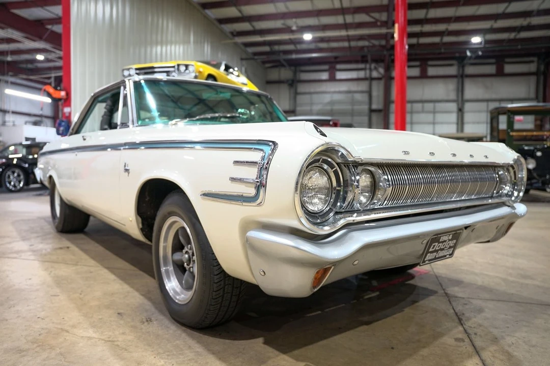 1964 Dodge 330 & 440 & 880 - Image 11 of 12