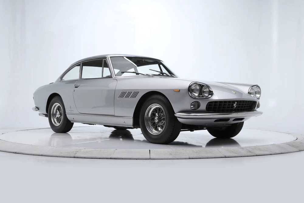 1965 Ferrari 330 GT 2+2 - Image 2 of 8