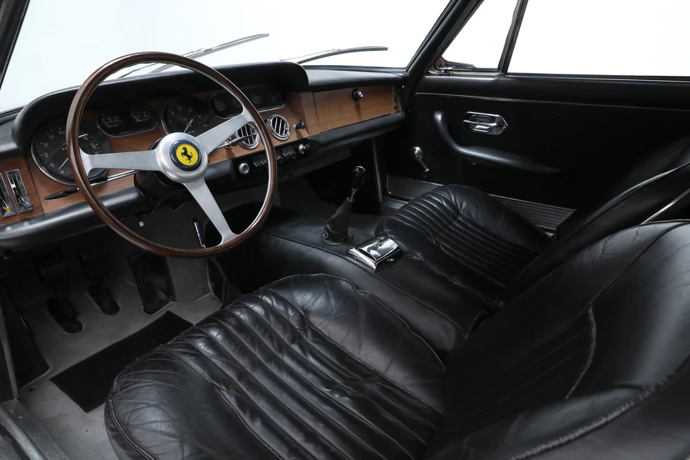 1965 Ferrari 330 GT 2+2 - Image 4 of 8