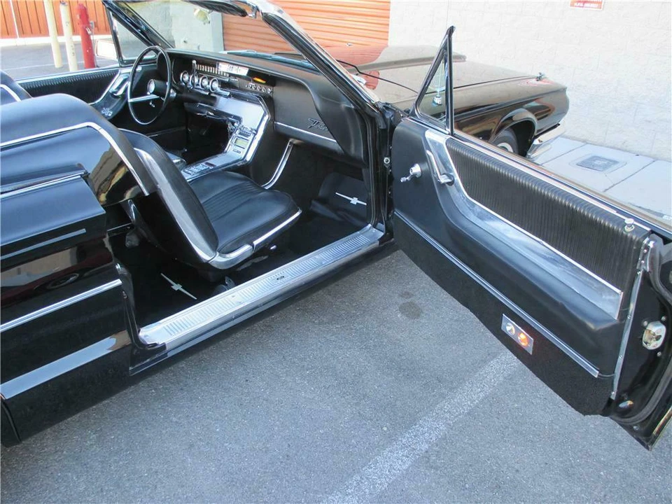1964 Ford Thunderbird 4th Gen - Image 3 of 5