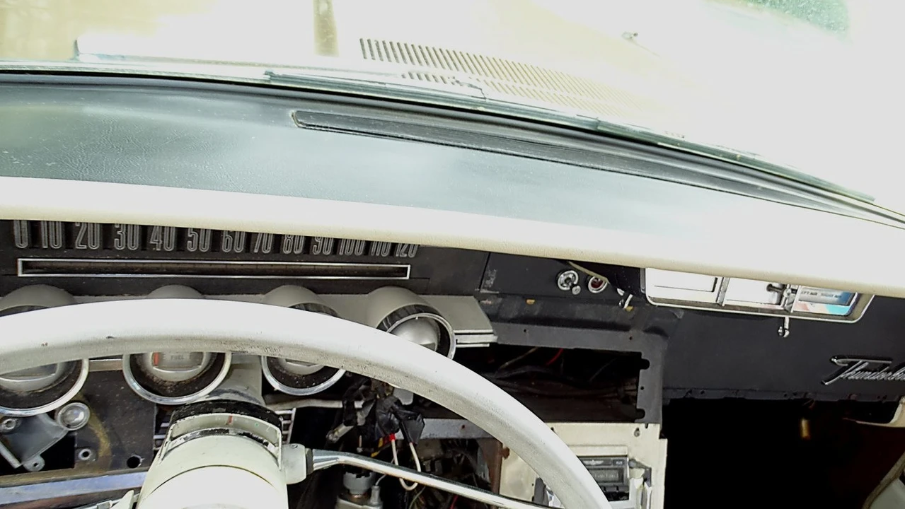 1964 Ford Thunderbird 4th Gen - Image 23 of 24