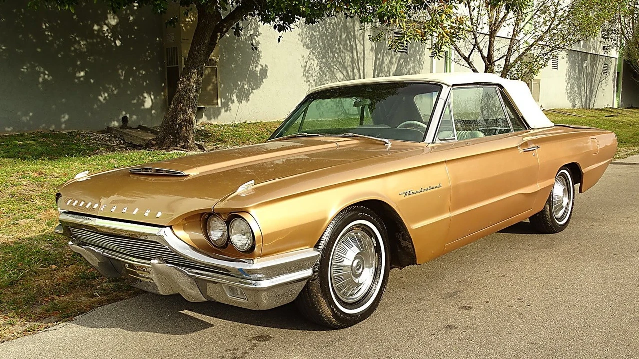 1964 Ford Thunderbird 4th Gen - Image 6 of 21