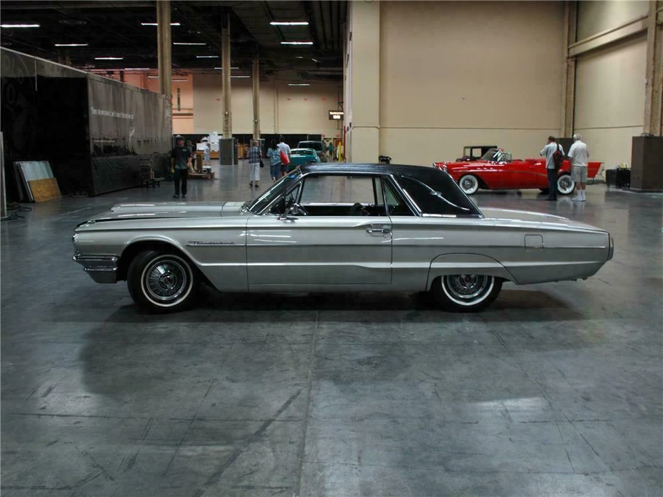 1964 Ford Thunderbird 4th Gen - Image 5 of 5