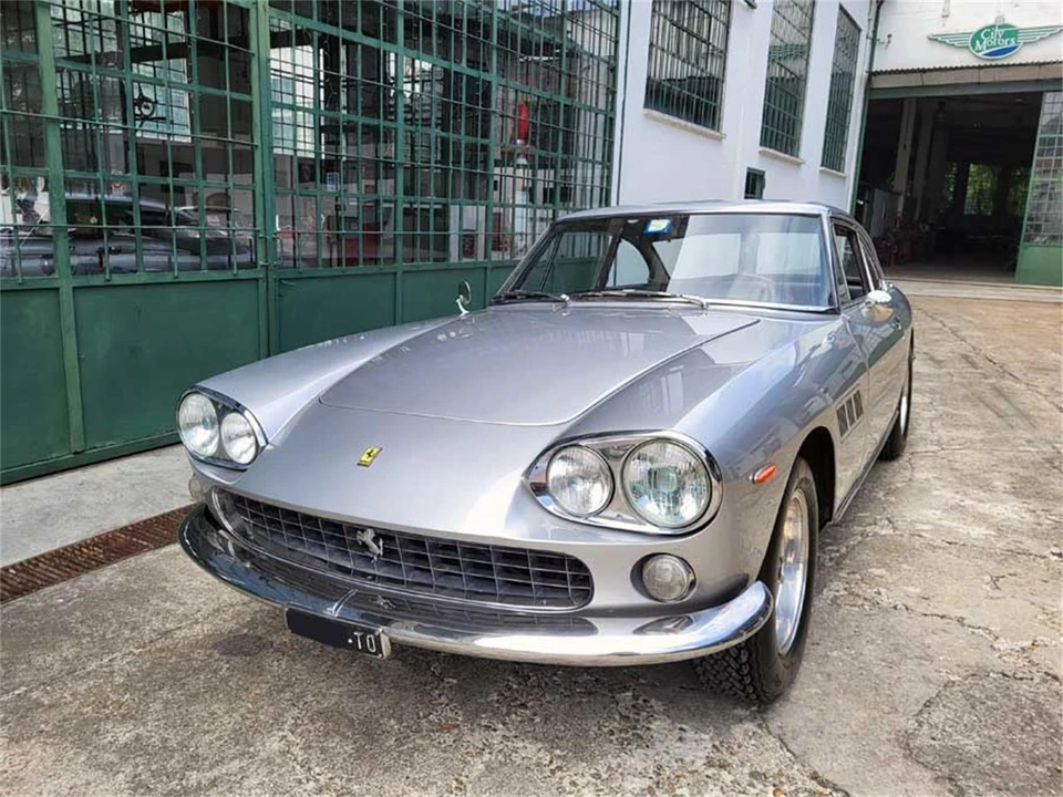 1964 Ferrari 330 GT 2+2 - Image 4 of 31
