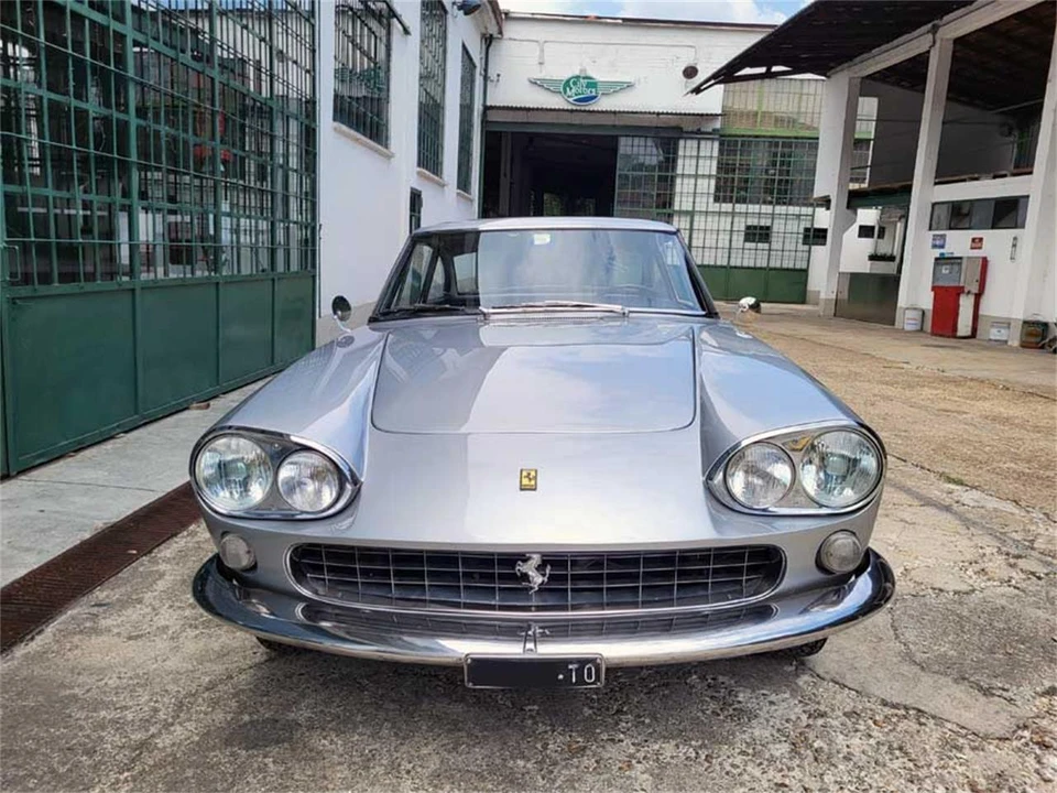 1964 Ferrari 330 GT 2+2 - Image 5 of 31