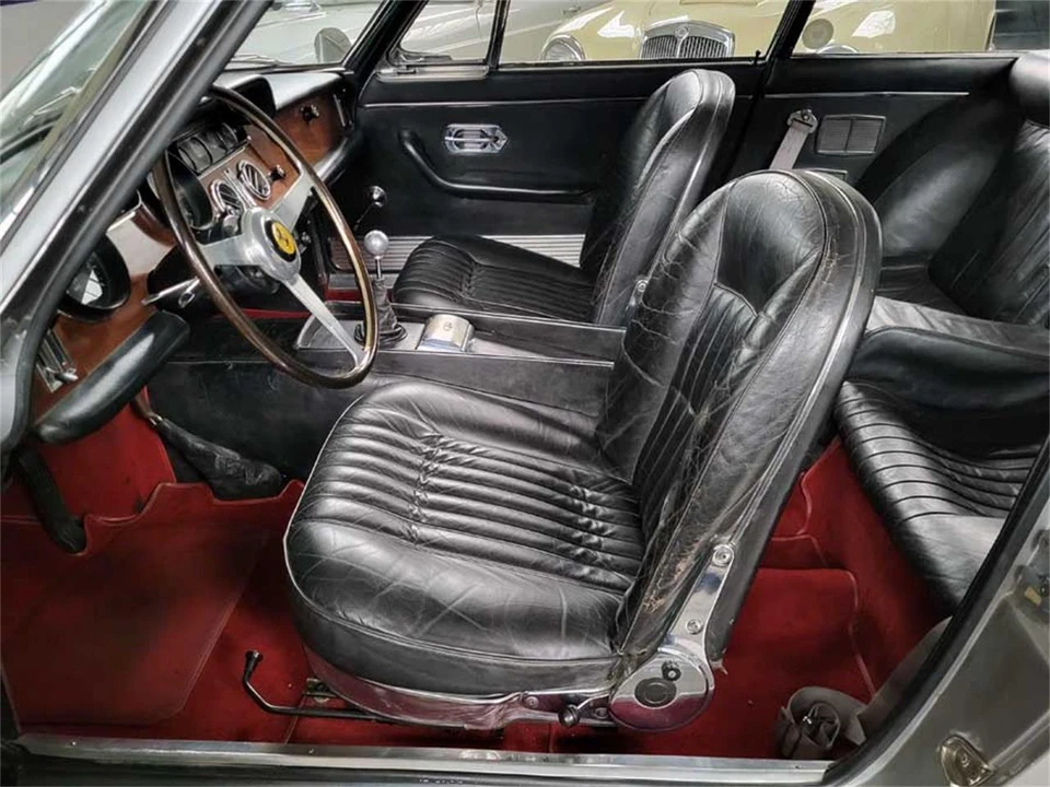 1964 Ferrari 330 GT 2+2 - Image 16 of 31