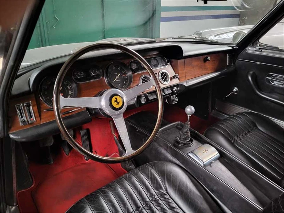 1964 Ferrari 330 GT 2+2 - Image 17 of 31