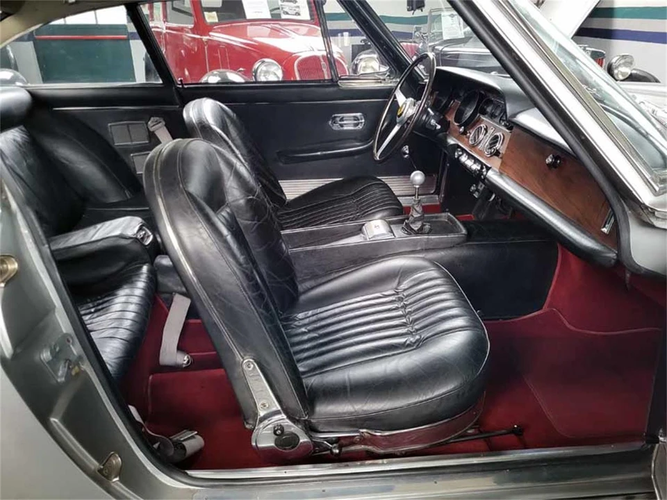 1964 Ferrari 330 GT 2+2 - Image 24 of 31