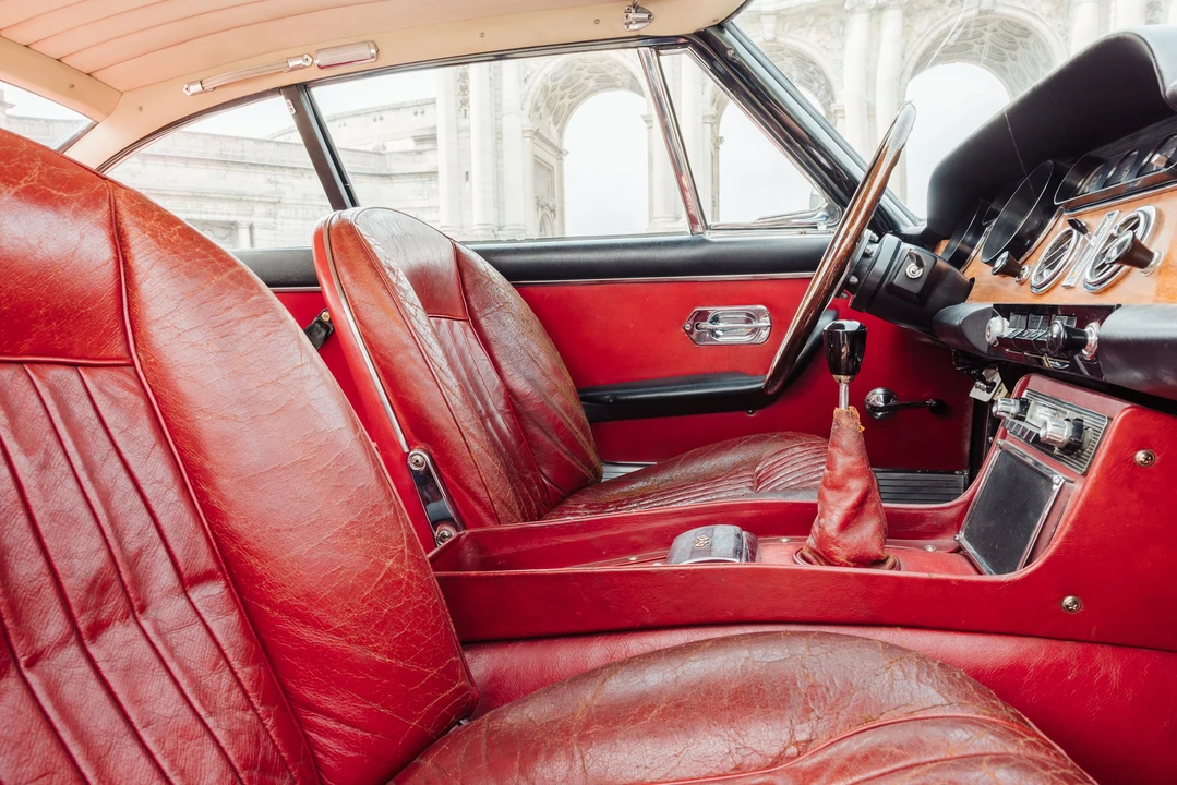 1964 Ferrari 330 GT 2+2 - Image 27 of 31