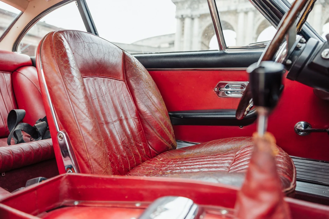 1964 Ferrari 330 GT 2+2 - Image 17 of 31
