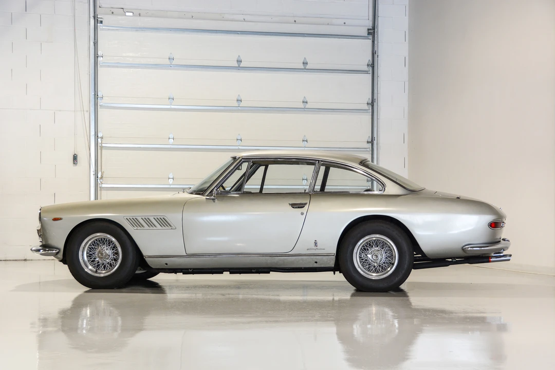 1964 Ferrari 330 GT 2+2 - Image 9 of 31