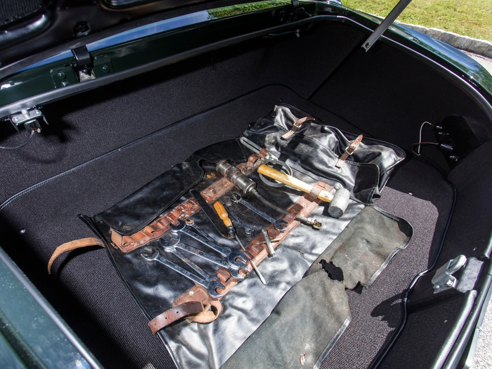 1964 Ferrari 330 GT 2+2 - Image 8 of 31