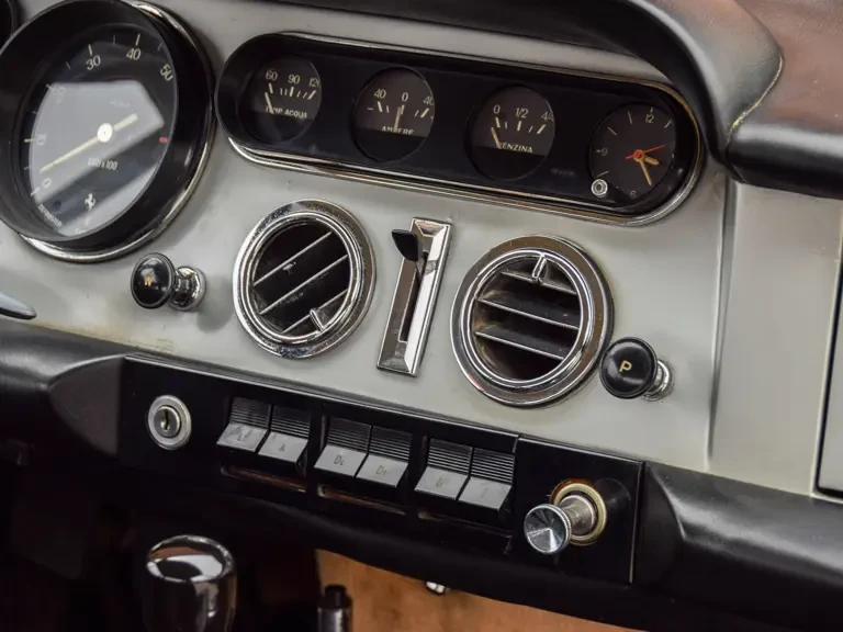 1964 Ferrari 330 GT 2+2 - Image 11 of 15