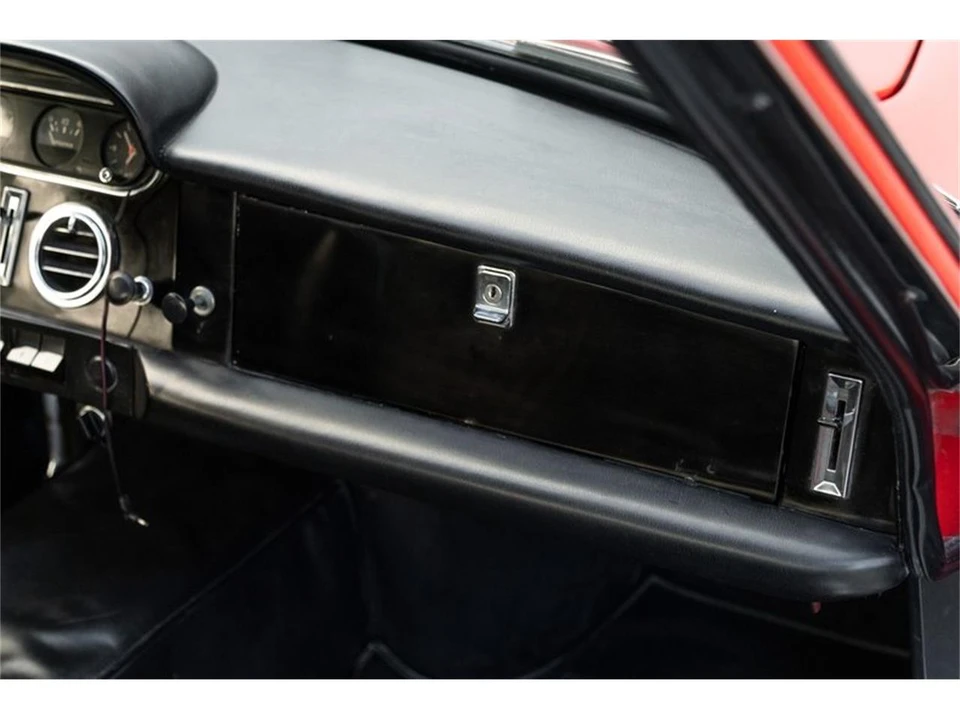 1964 Ferrari 330 GT 2+2 - Image 19 of 31