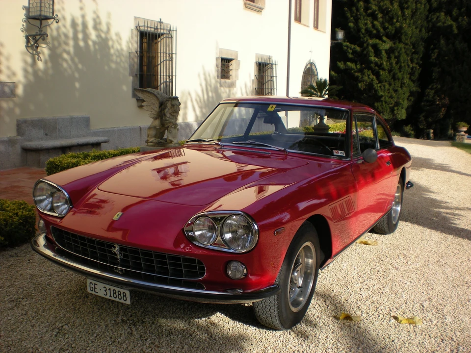 1964 Ferrari 330 GT 2+2 - Image 5 of 8
