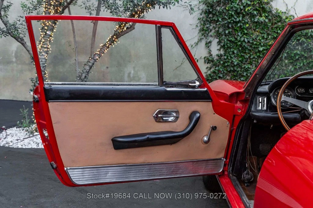 1964 Ferrari 330 GT 2+2 - Image 14 of 24