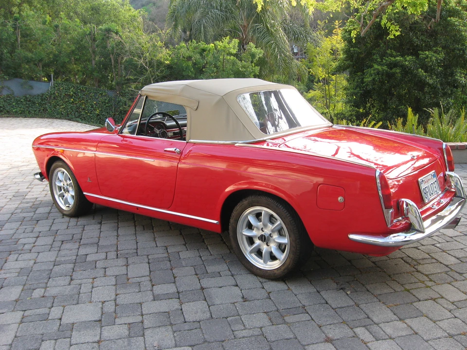 1964 Fiat Pininfarina Coupe & Cabriolet 2nd Gen - Image 4 of 31