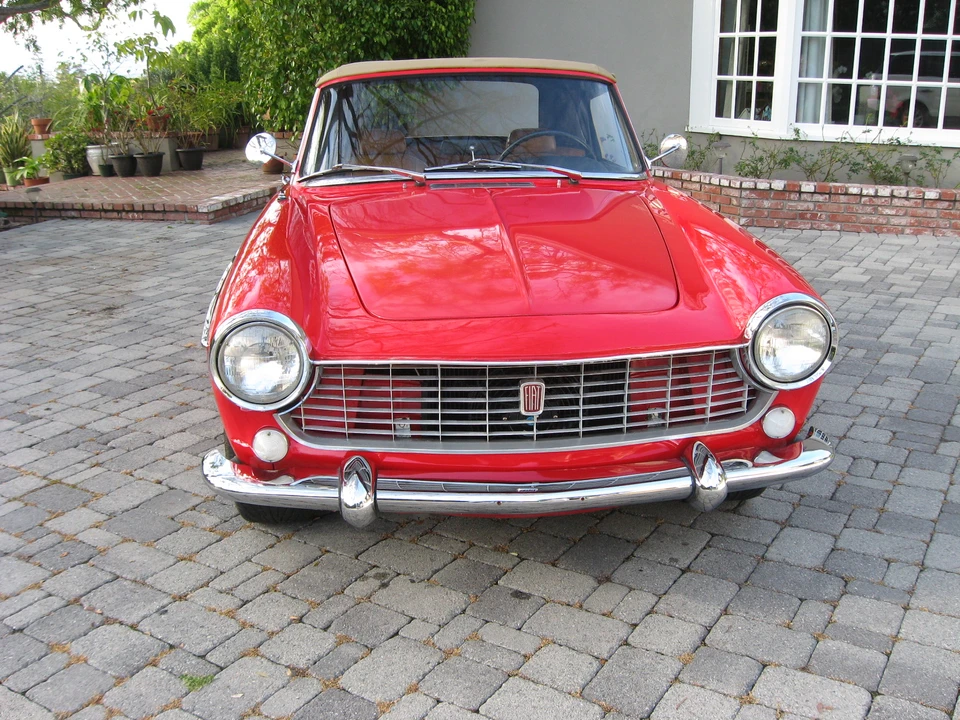 1964 Fiat Pininfarina Coupe & Cabriolet 2nd Gen - Image 7 of 31