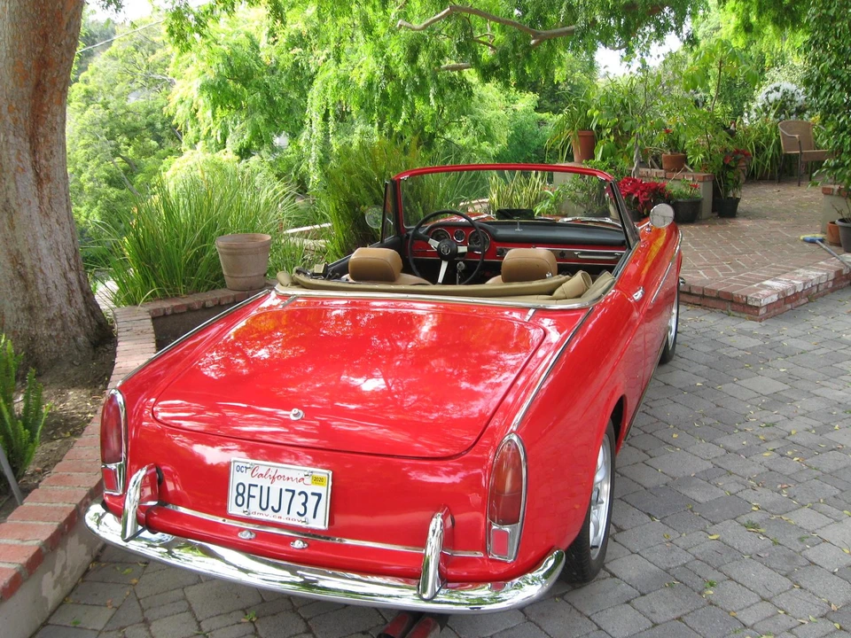 1964 Fiat Pininfarina Coupe & Cabriolet 2nd Gen - Image 12 of 31