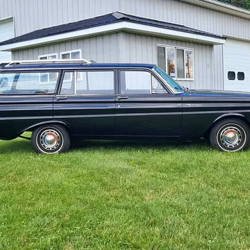 1964 Ford Club Wagon Base Van