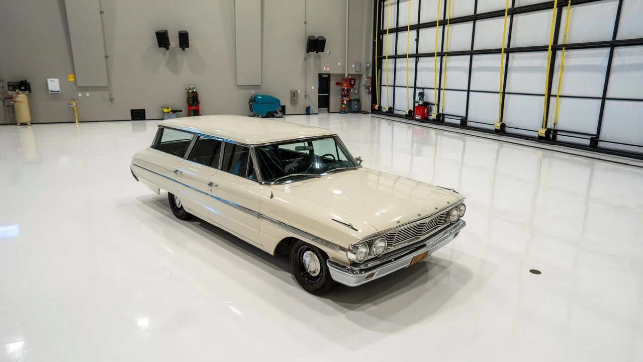 1964 Ford Country Sedan - Image 21 of 31