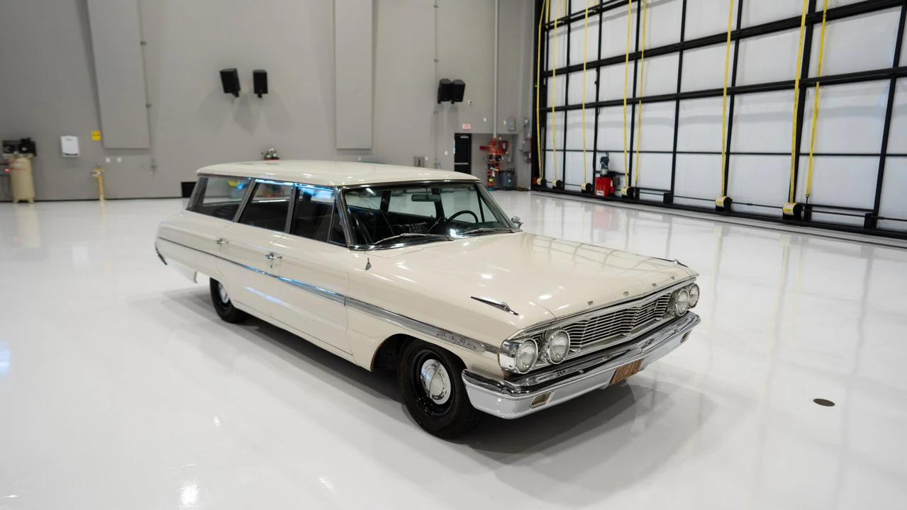 1964 Ford Country Sedan - Image 20 of 31