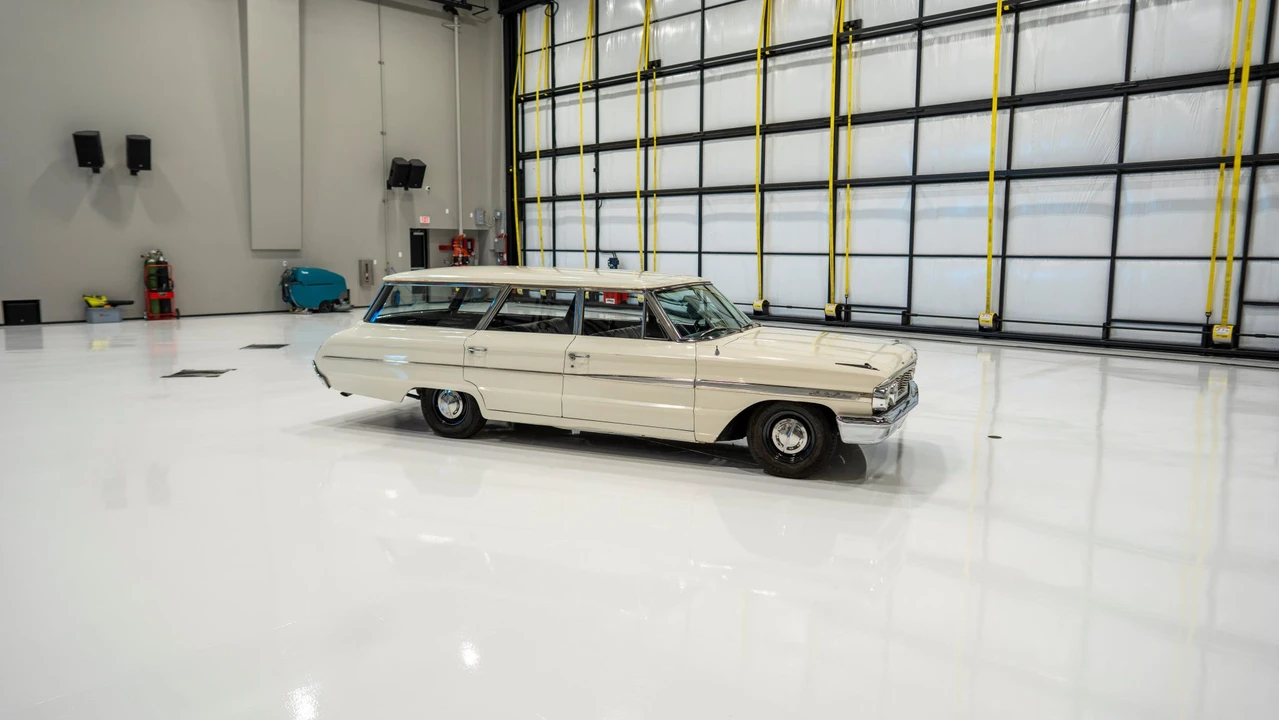 1964 Ford Country Sedan - Image 7 of 31