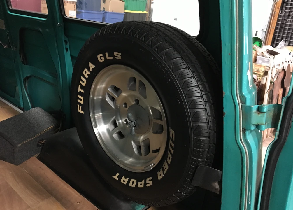 1964 Ford Econoline Van - Image 23 of 31