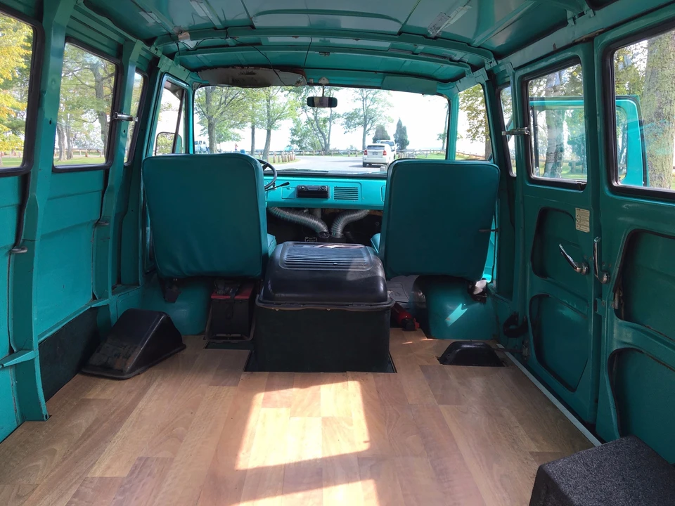 1964 Ford Econoline Van - Image 25 of 31