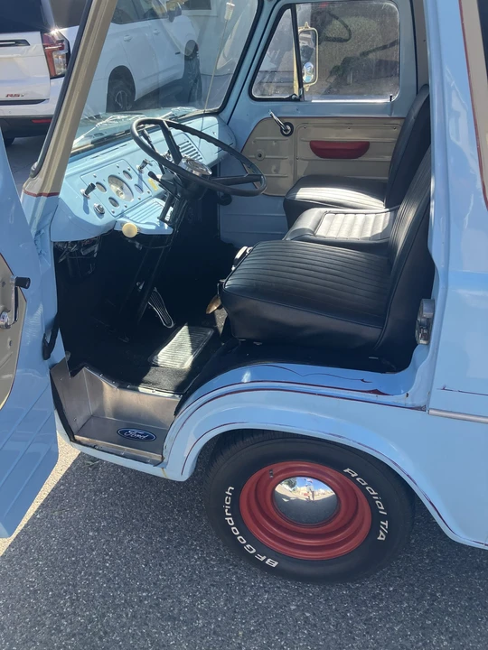 1964 Ford Econoline Van - Image 25 of 31