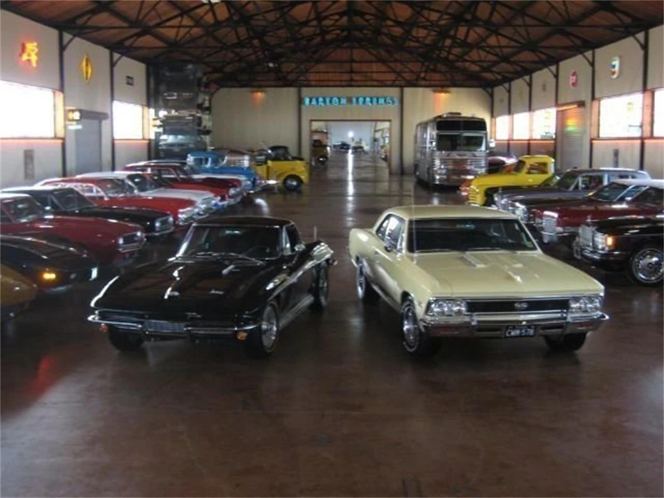 1964 Ford Fairlane 4th Gen - Image 24 of 31