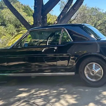 1964 Ford Mustang Coupe 2D