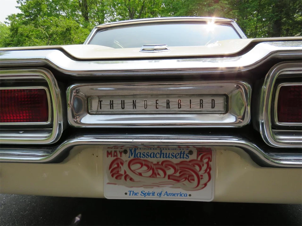 1964 Ford Thunderbird 4th Gen - Image 9 of 31
