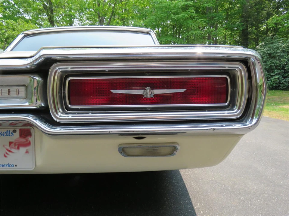 1964 Ford Thunderbird 4th Gen - Image 13 of 31