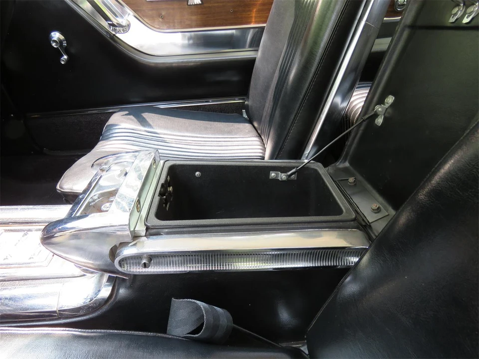 1964 Ford Thunderbird 4th Gen - Image 23 of 31