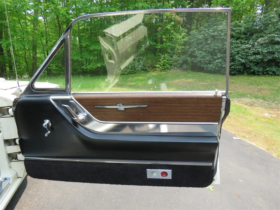 1964 Ford Thunderbird 4th Gen - Image 17 of 31