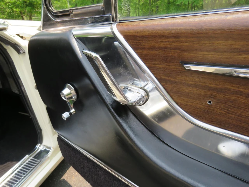1964 Ford Thunderbird 4th Gen - Image 30 of 31
