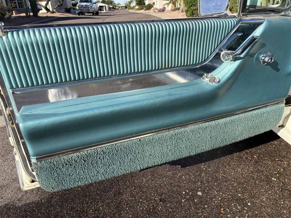 1964 Ford Thunderbird 4th Gen - Image 8 of 9