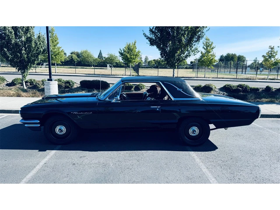 1964 Ford Thunderbird 4th Gen - Image 15 of 31