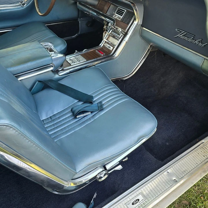 1964 Ford Thunderbird 4th Gen - Image 15 of 31