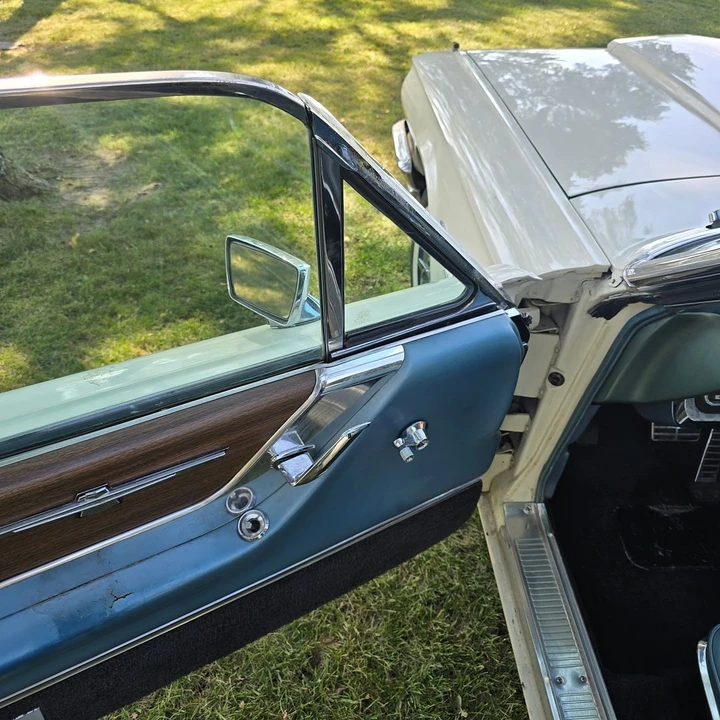 1964 Ford Thunderbird 4th Gen - Image 25 of 31
