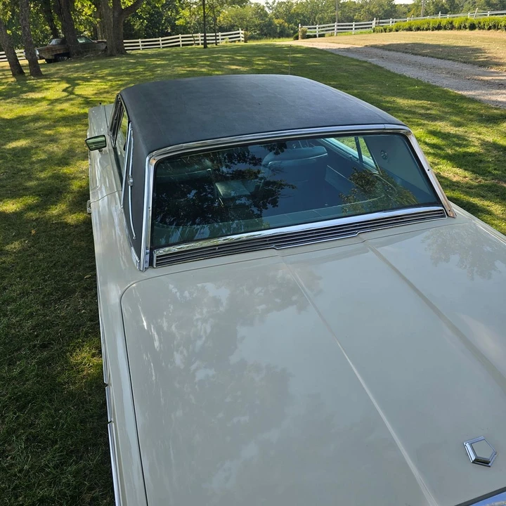 1964 Ford Thunderbird 4th Gen - Image 9 of 31