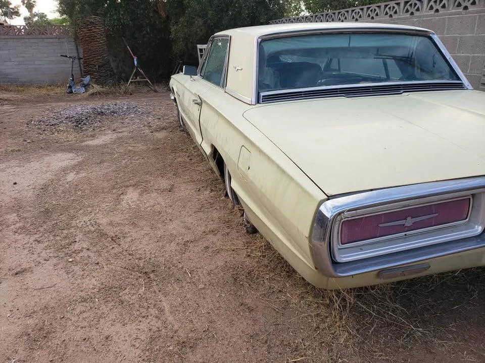 1964 Ford Thunderbird 4th Gen - Image 9 of 10