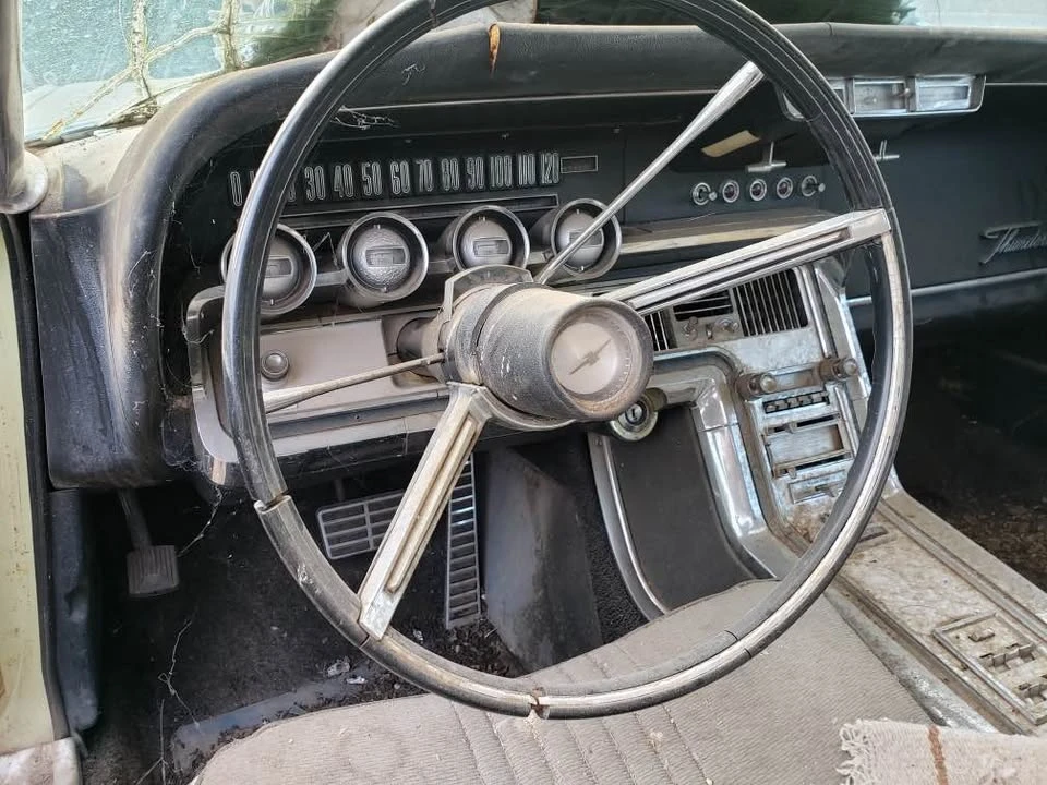 1964 Ford Thunderbird 4th Gen - Image 4 of 10