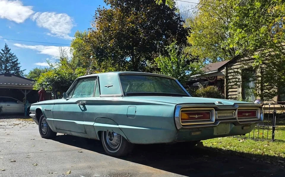 1964 Ford Thunderbird 3rd Gen - Image 4 of 8