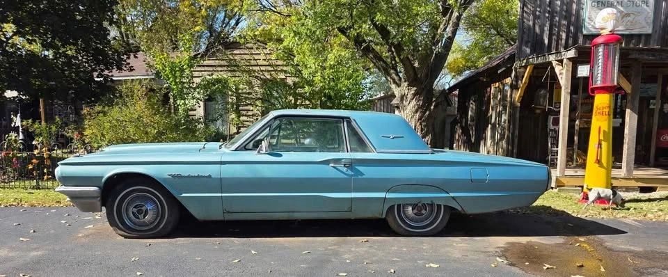 1964 Ford Thunderbird 3rd Gen - Image 3 of 8