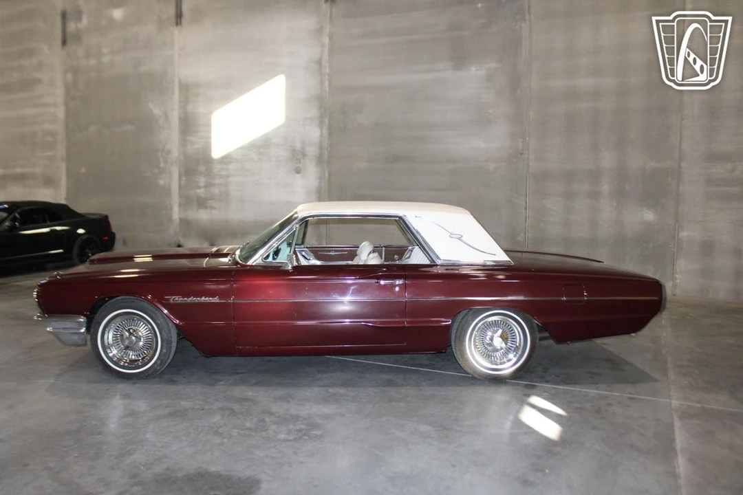 1964 Ford Thunderbird 4th Gen - Image 4 of 12
